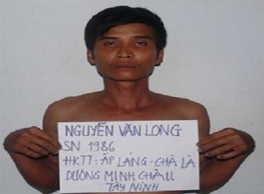 Nguyễn Văn Long tại cơ quan CSĐT.